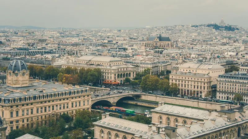 Panoramic rooftop view of Paris from Institut du Monde Arabe